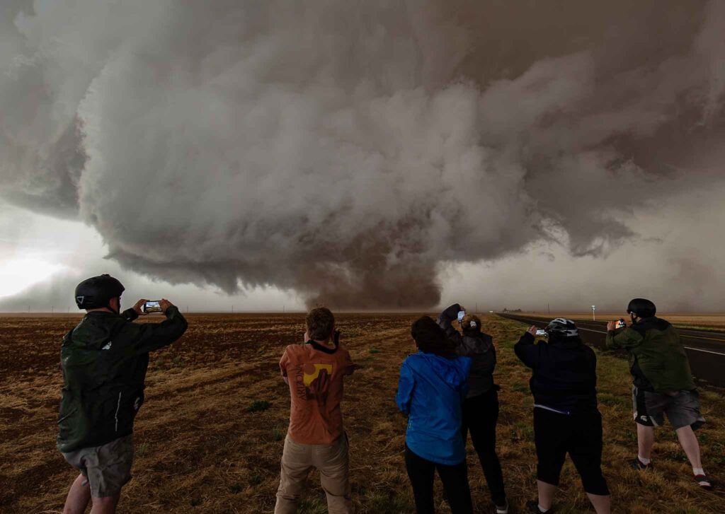 Morton Texas Tornado as Storm Chasers Document It